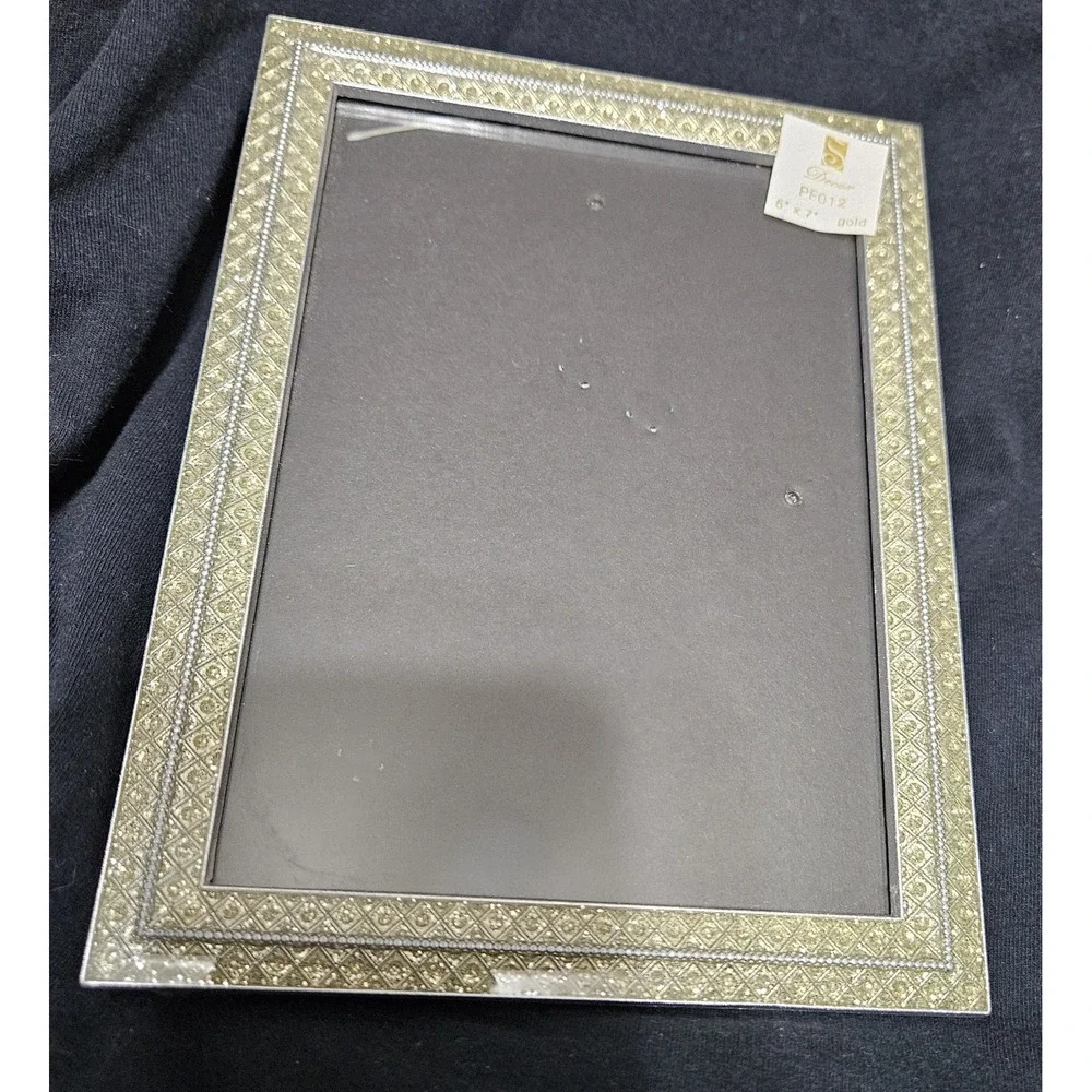 S Decor Gold Glitter Diamond Pattern Picture Frame 5x7 Tabletop or Wall Mount